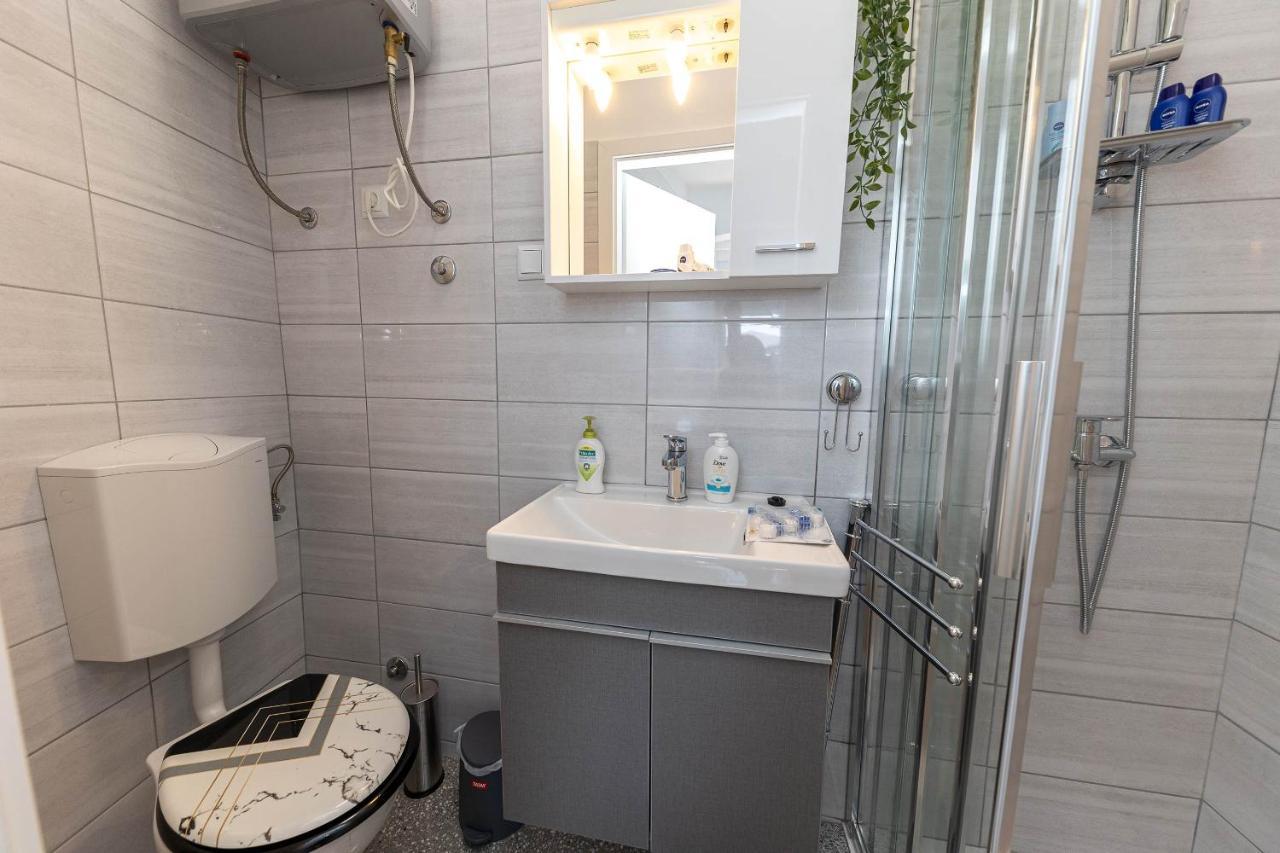 Apartmani Kaiserin Crikvenica Exterior foto